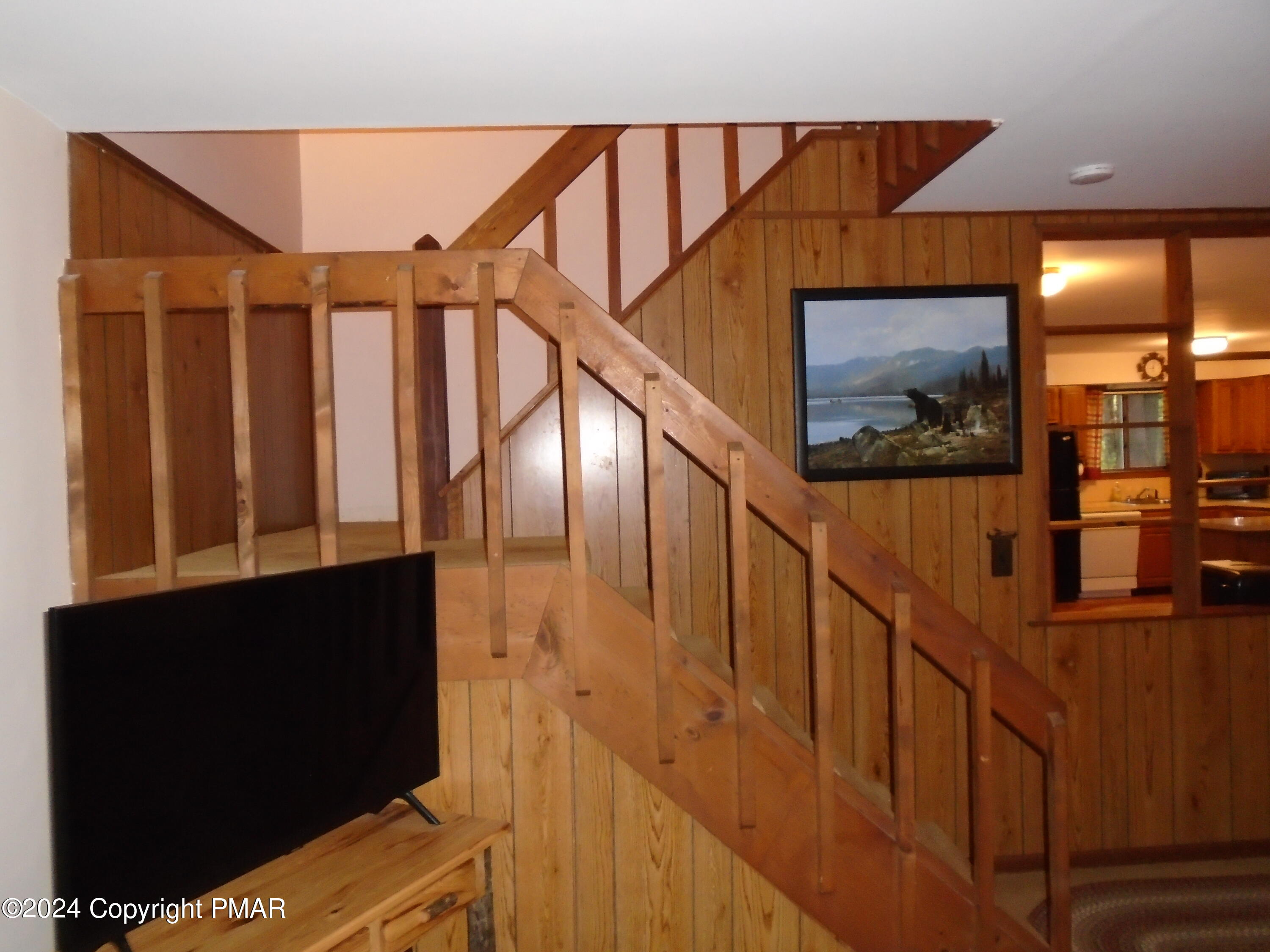 368 Ridge Road Pocono Lake, PA 18347 - Photo 9 of 42 a view of entryway