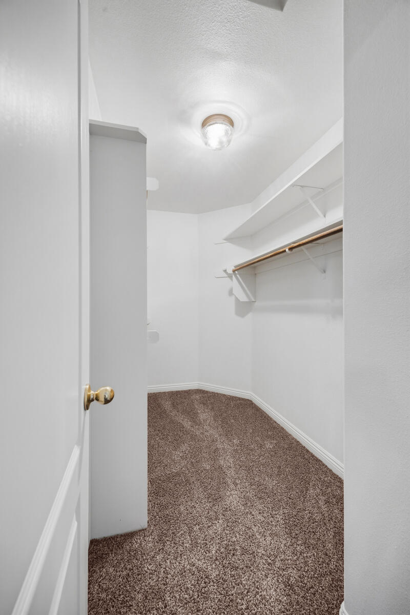 1752 Modoc Avenue Tulare, CA 93274 - Photo 32 of 45 32 - Closet in master bedroom