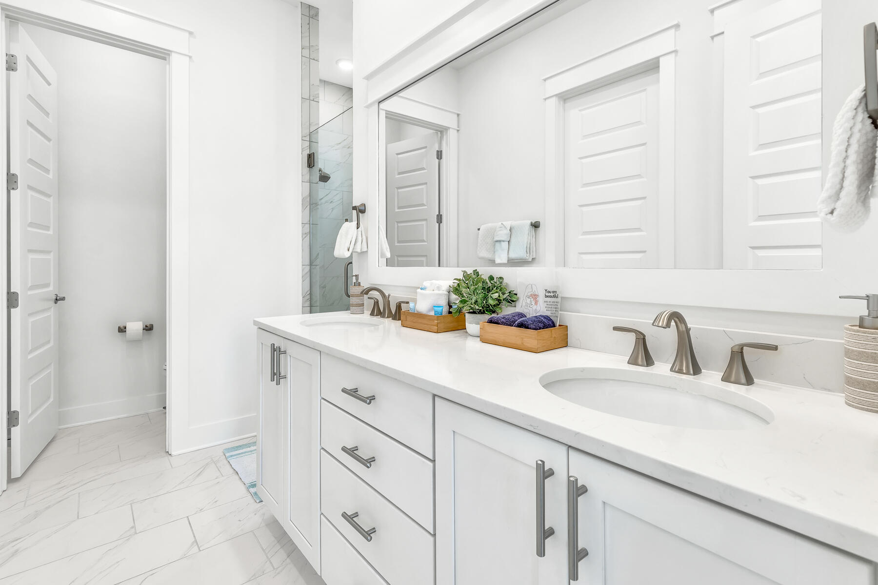 110 Wharf Ln Inlet Beach, Unit C Inlet Beach, FL 32461 - Photo 22 of 53 a bathroom with a sink and a mirror