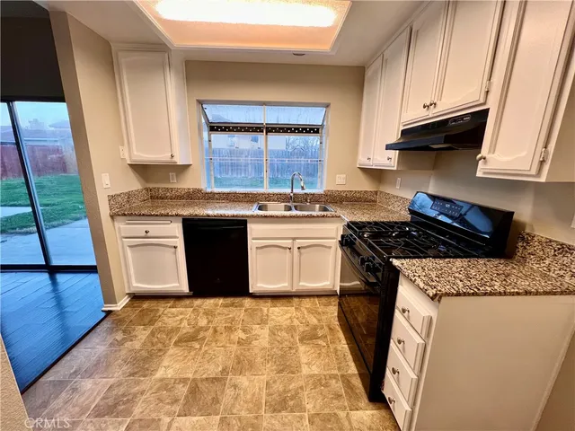 $395,000 | 43632 Serenity Court, Lancaster, CA 93535