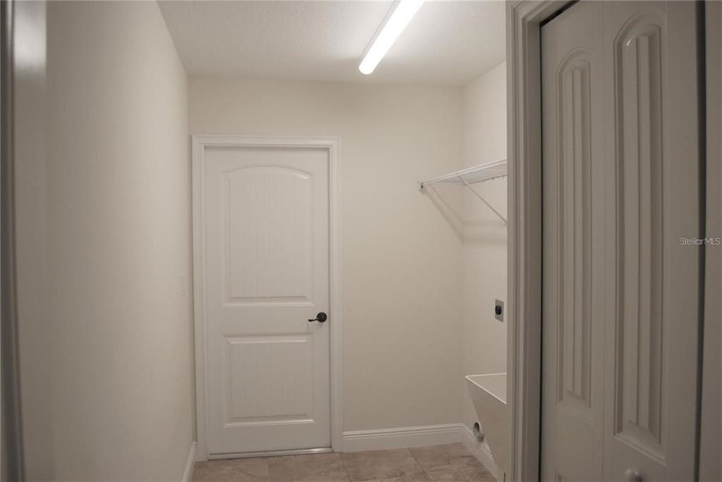 1167 Southeast 63rd Ct Road Ocala, FL 34472 - Photo 21 of 37 a view of bathroom