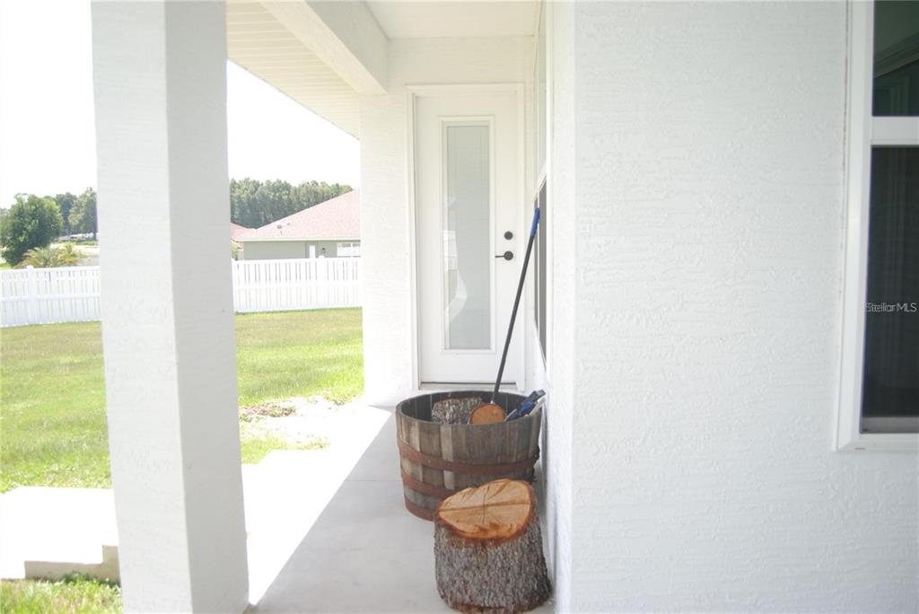 1167 Southeast 63rd Ct Road Ocala, FL 34472 - Photo 33 of 37 a picture of a room