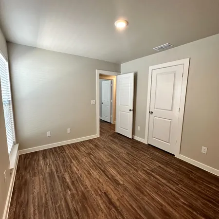 $1,700 | 2059 Kenwood Avenue, Lubbock, TX 79407