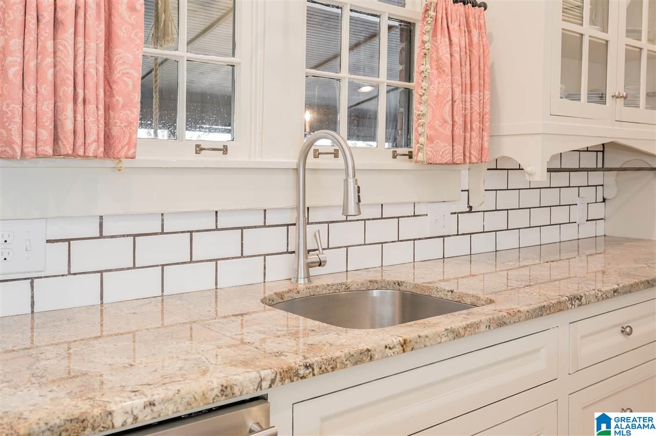 214 Devon Drive Birmingham, AL 35209 - Photo 20 of 38