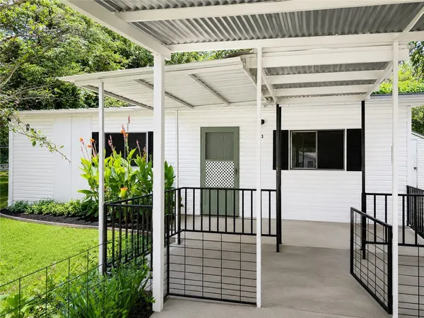 $69,900 | 413 Morehead Street, Franklin, TX 77856