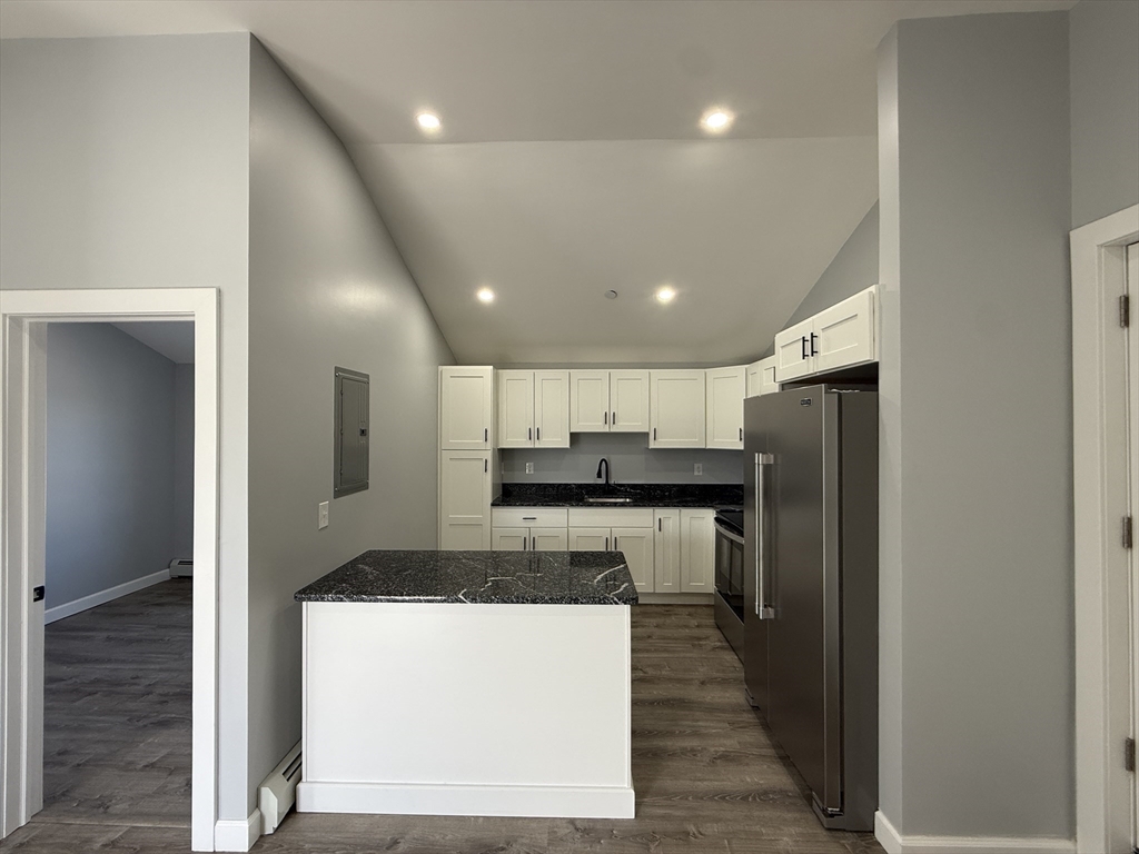 126 Cross Street, Unit 3 Lawrence, MA 01841 - Photo 5 of 17