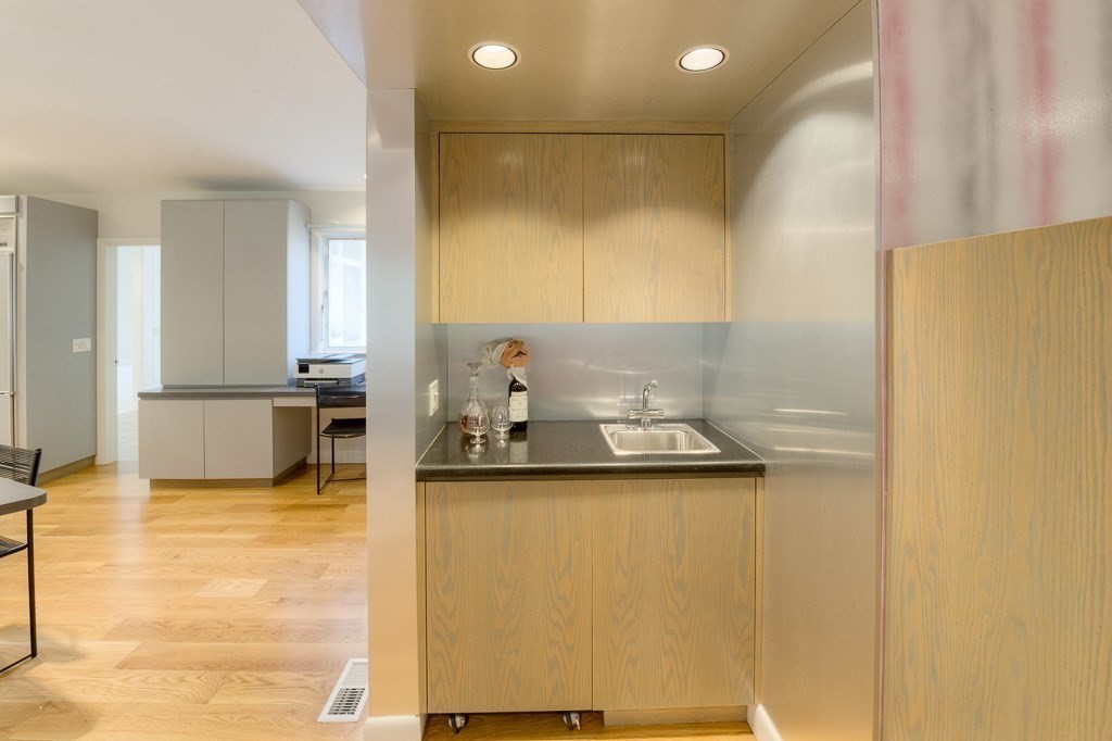 15 Meadowbrook Road Worcester, MA 01609 - Photo 20 of 42 Gallery Image 20