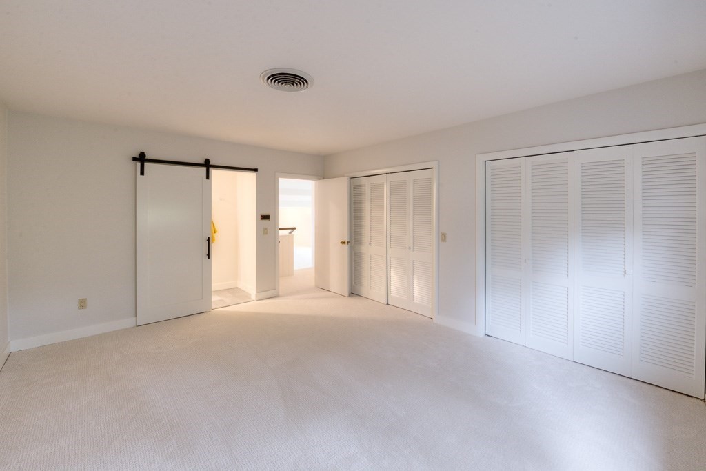 15 Meadowbrook Road Worcester, MA 01609 - Photo 28 of 42 Gallery Image 28