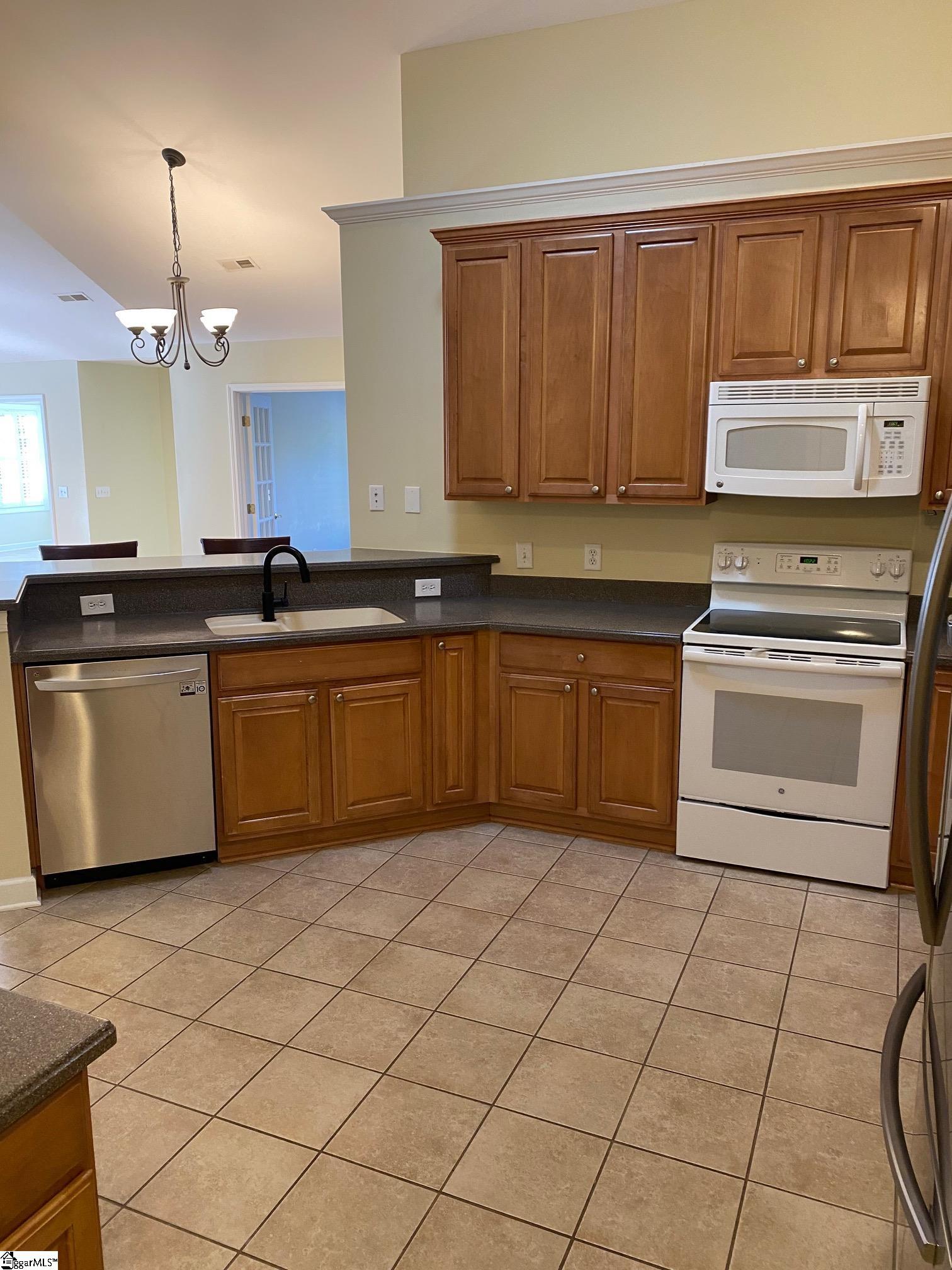 134 High Hat Circle Greenville, SC 29617 - Photo 8 of 36
