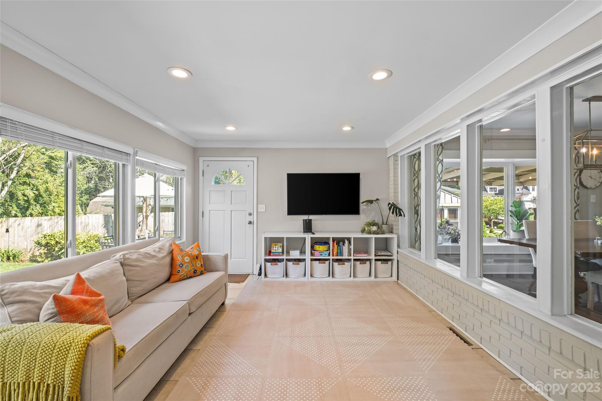 5521 Murrayhill Road Charlotte, NC 28210 - Photo 17 of 40 Gallery Image 17