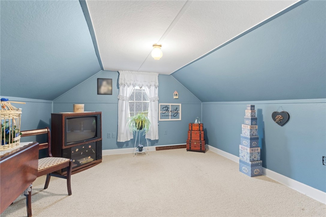 36 Dean Street Pawtucket, RI 02861 - Photo 19 of 34