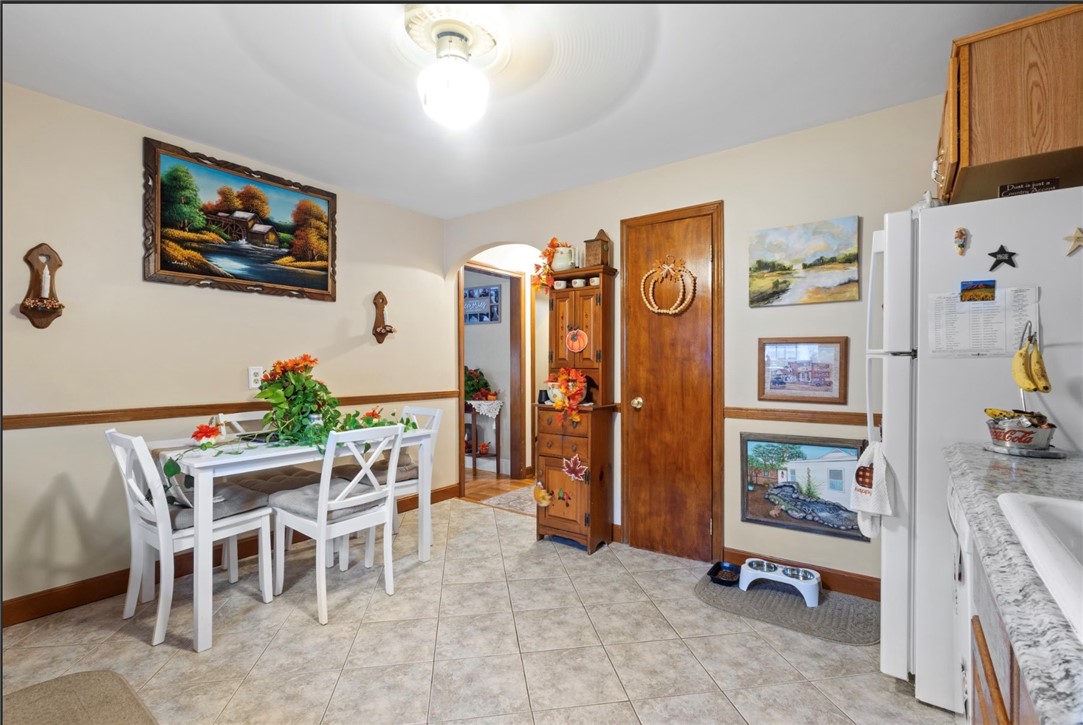 36 Dean Street Pawtucket, RI 02861 - Photo 4 of 34