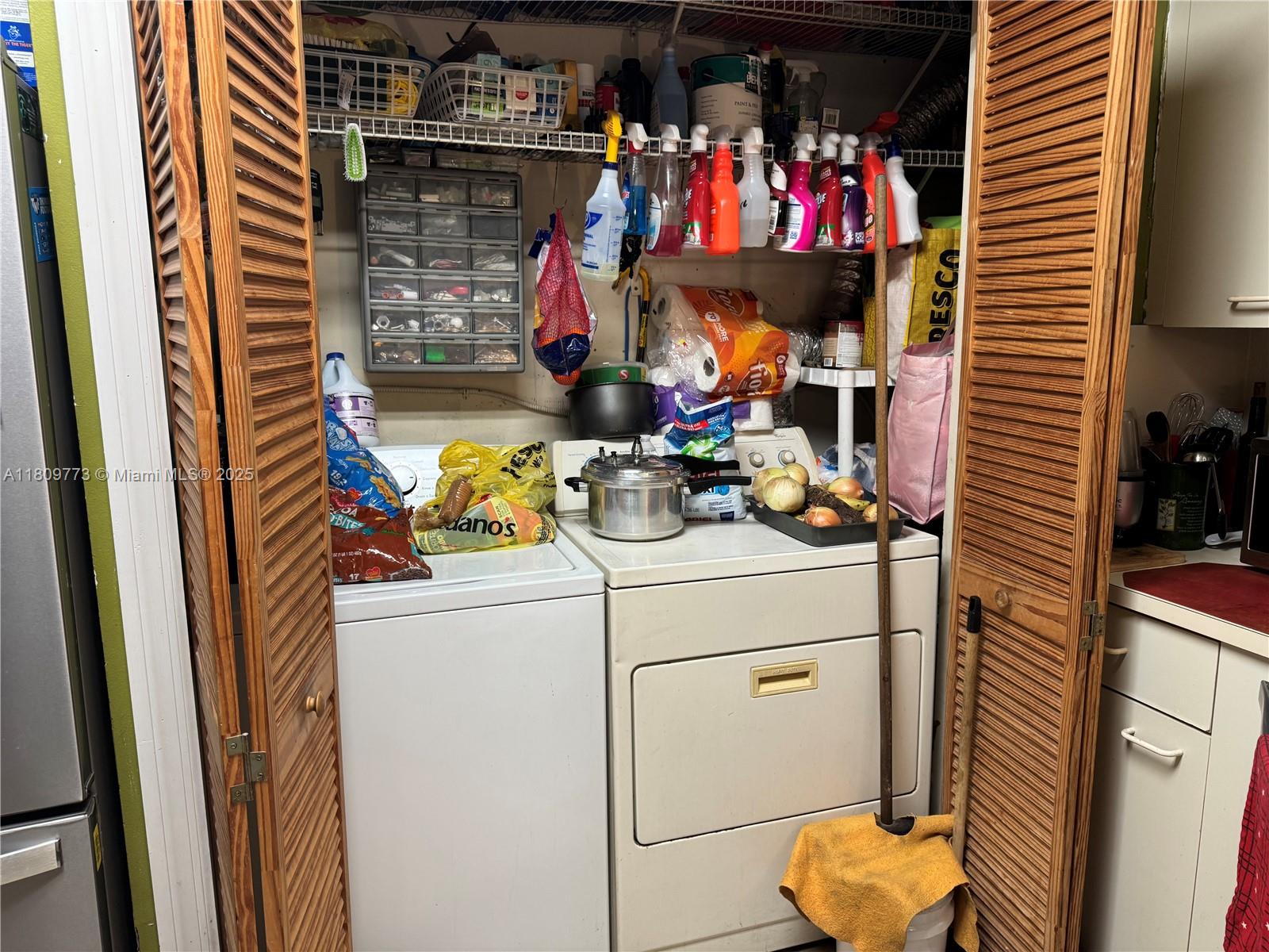 6276 Northwest 186th Street, Unit 305 Hialeah, FL 33015 - Photo 19 of 36