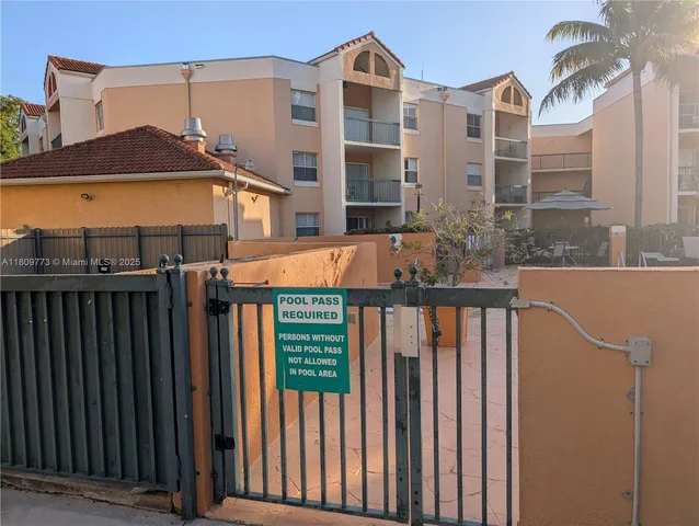 $280,000 | 6276 Northwest 186th Street, Unit 305, Hialeah, FL 33015
