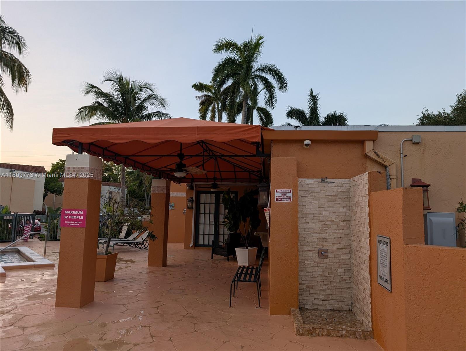 6276 Northwest 186th Street, Unit 305 Hialeah, FL 33015 - Photo 29 of 36