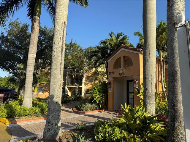 $280,000 | 6276 Northwest 186th Street, Unit 305, Hialeah, FL 33015