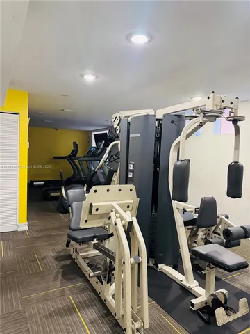 $280,000 | 6276 Northwest 186th Street, Unit 305, Hialeah, FL 33015