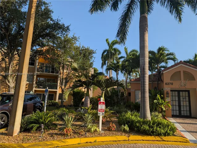 $280,000 | 6276 Northwest 186th Street, Unit 305, Hialeah, FL 33015
