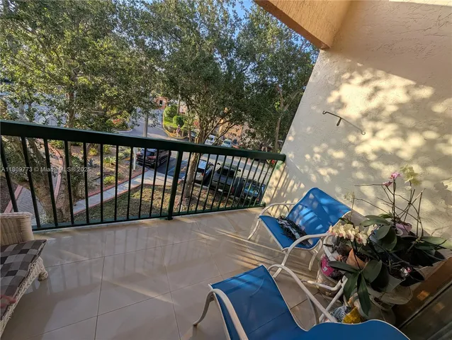 $280,000 | 6276 Northwest 186th Street, Unit 305, Hialeah, FL 33015