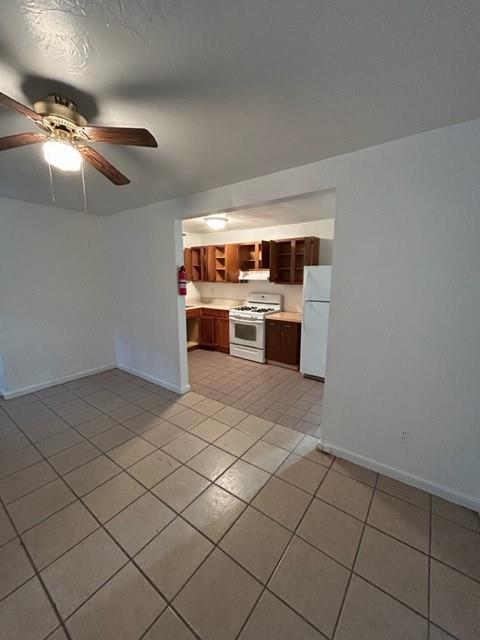 922 Island Avenue McKees Rocks, PA 15136 - Photo 4 of 17 Gallery Image 4