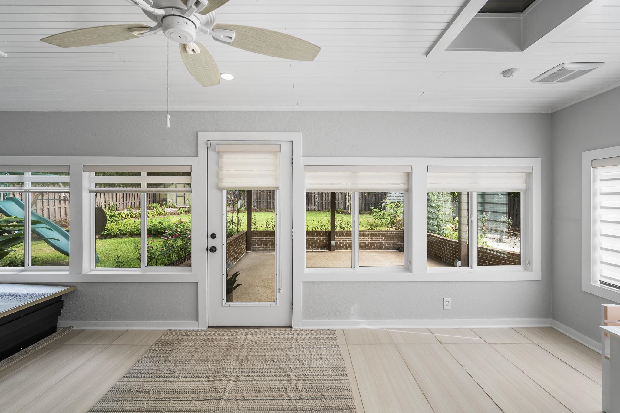 178 Lakeview Loop Daphne, AL 36526 - Photo 19 of 43 Sun Room