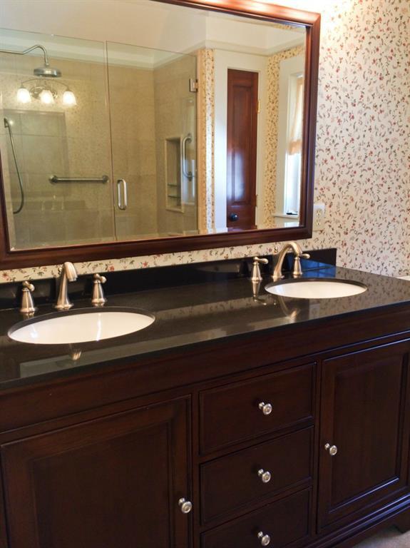 368 Murphy's Corner Road Woolwich, ME 04579 - Photo 21 of 30 Bathroom