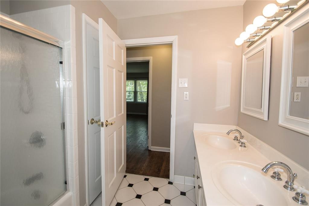 9091 Coventry Road Indianapolis, IN 46260 - Photo 22 of 33 Gallery Image 22