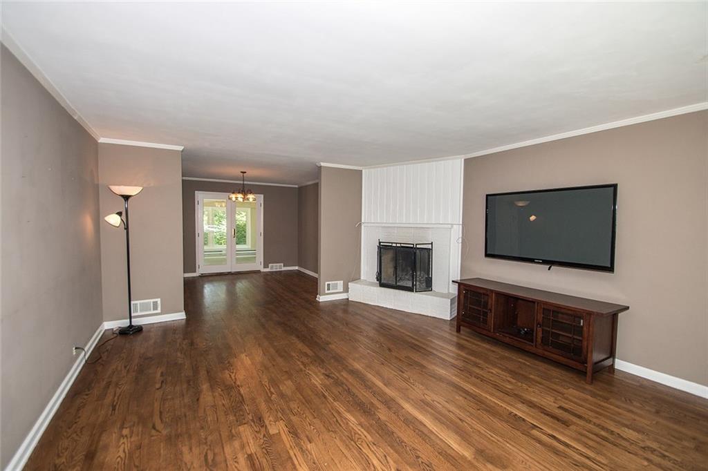 9091 Coventry Road Indianapolis, IN 46260 - Photo 5 of 33 Gallery Image 5