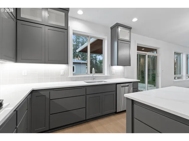 $819,931 | 14992 Southeast Andre Way, Clackamas, OR 97015