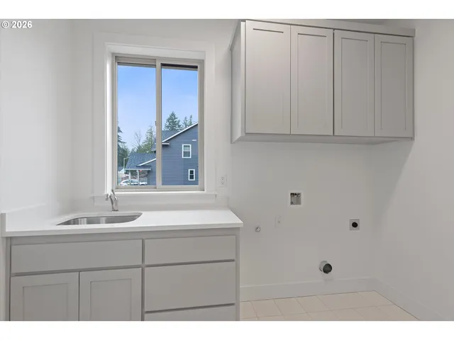 $819,931 | 14992 Southeast Andre Way, Clackamas, OR 97015