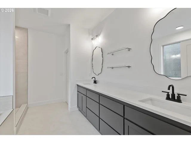 $819,931 | 14992 Southeast Andre Way, Clackamas, OR 97015