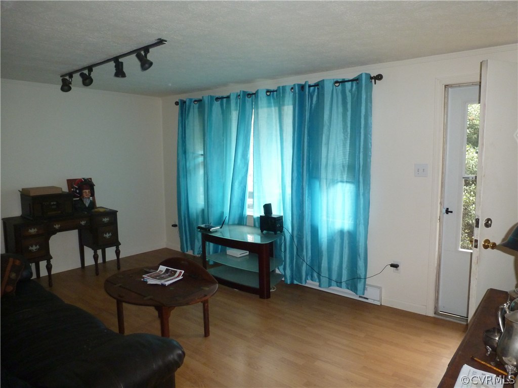18078 Old Ridge Road Montpelier, VA 23192 - Photo 7 of 9 a room with furniture and window