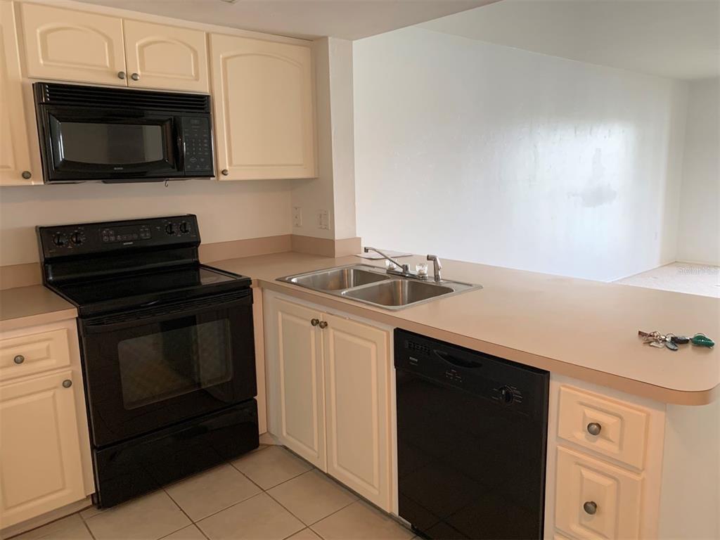 25275 Rampart Boulevard, Unit 1306 Punta Gorda, FL 33983 - Photo 4 of 13