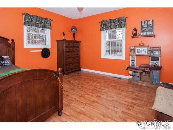 78 Glory Road Clyde, NC 28721 - Photo 12 of 23