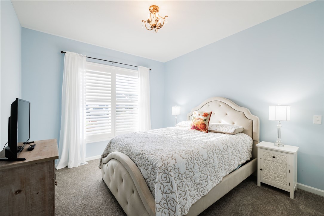 84 Autumn Leaf Trail Webster, NY 14580 - Photo 20 of 34