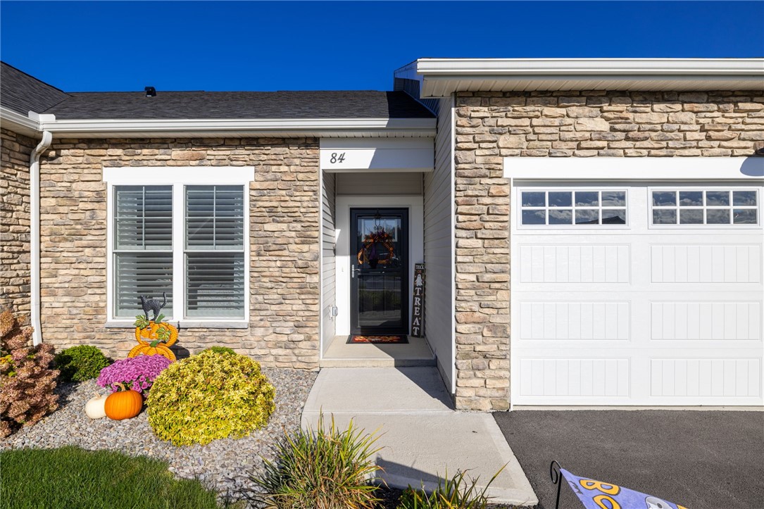 84 Autumn Leaf Trail Webster, NY 14580 - Photo 2 of 34