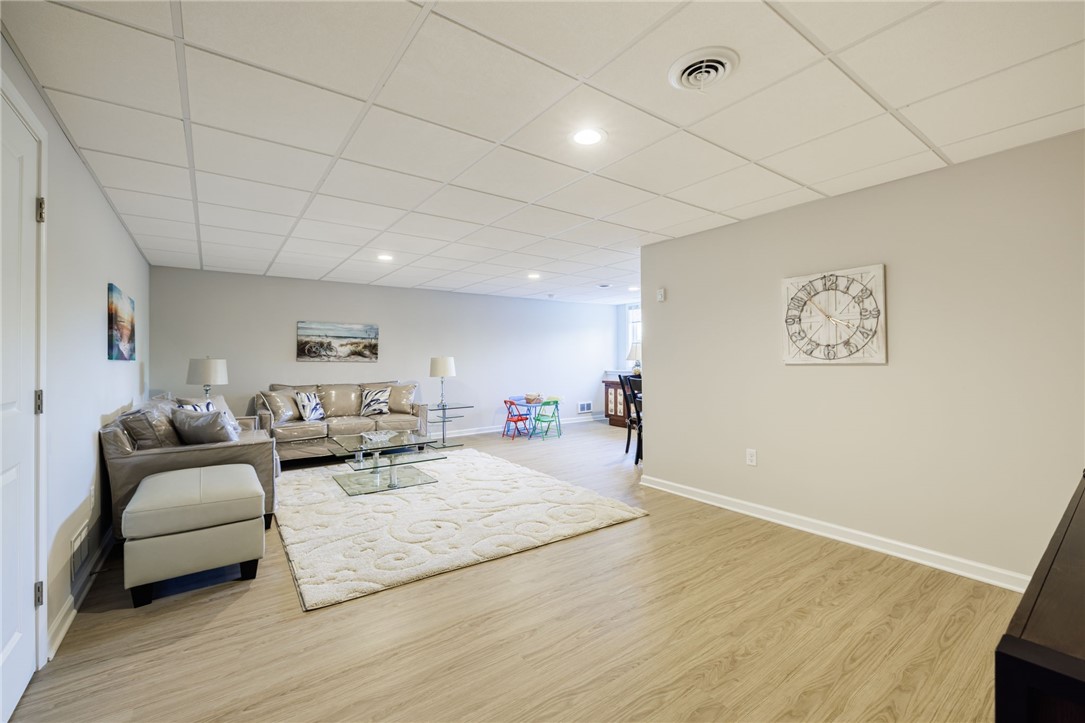 84 Autumn Leaf Trail Webster, NY 14580 - Photo 24 of 34