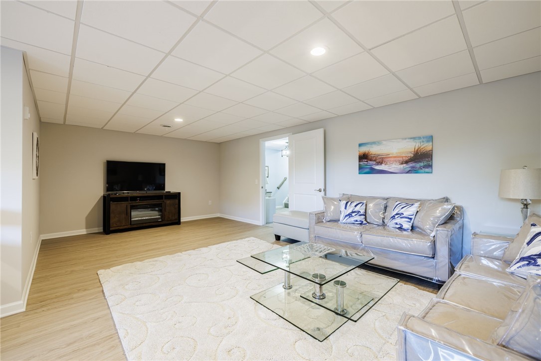 84 Autumn Leaf Trail Webster, NY 14580 - Photo 25 of 34