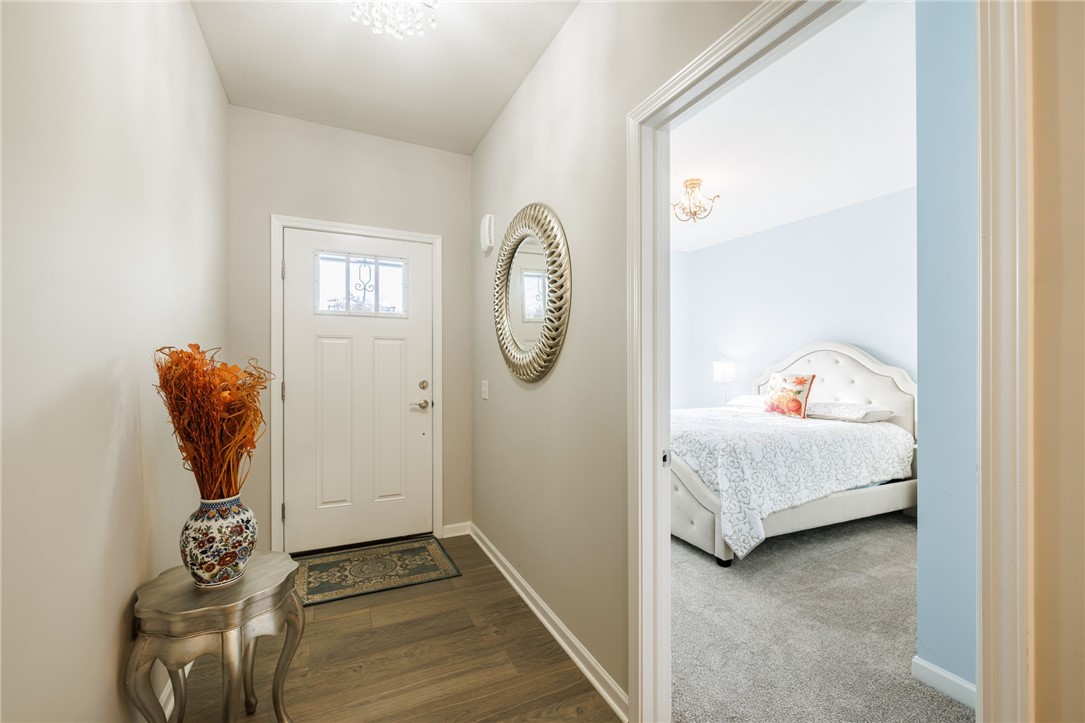 84 Autumn Leaf Trail Webster, NY 14580 - Photo 3 of 34