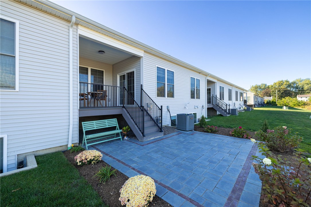 84 Autumn Leaf Trail Webster, NY 14580 - Photo 31 of 34