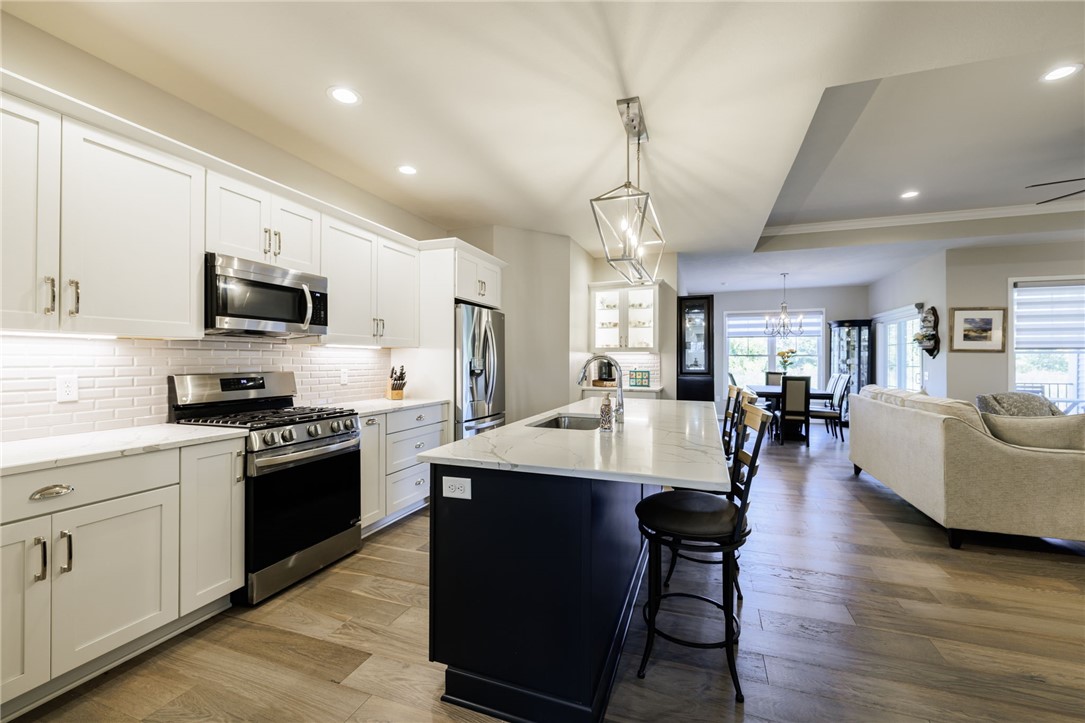 84 Autumn Leaf Trail Webster, NY 14580 - Photo 5 of 34