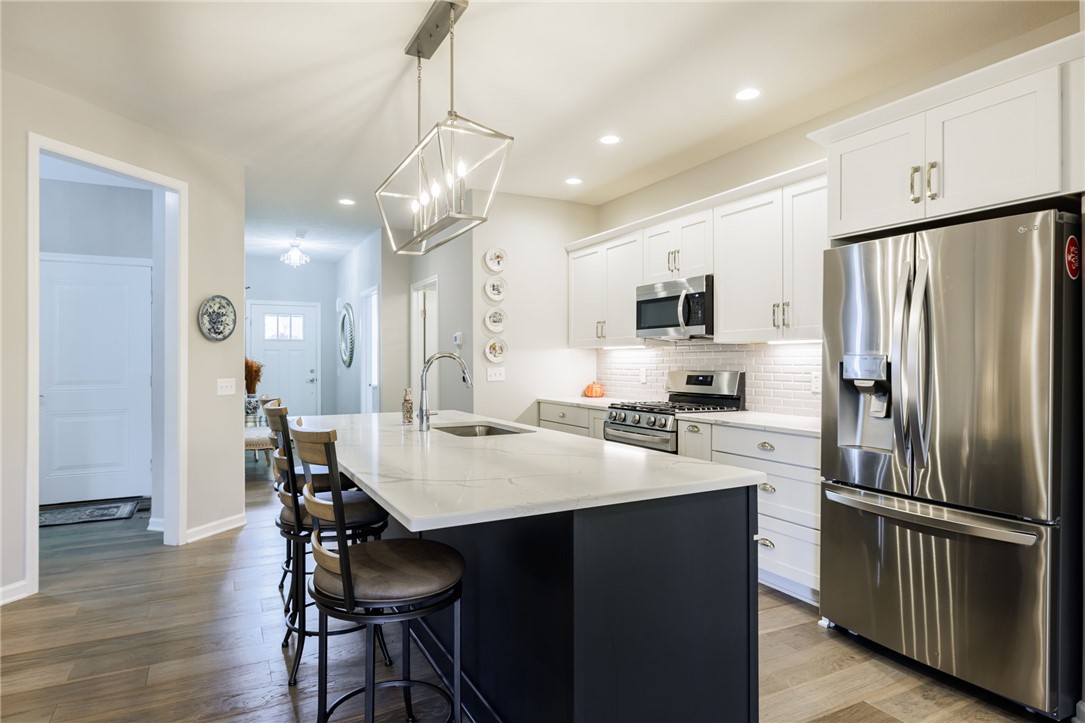 84 Autumn Leaf Trail Webster, NY 14580 - Photo 8 of 34