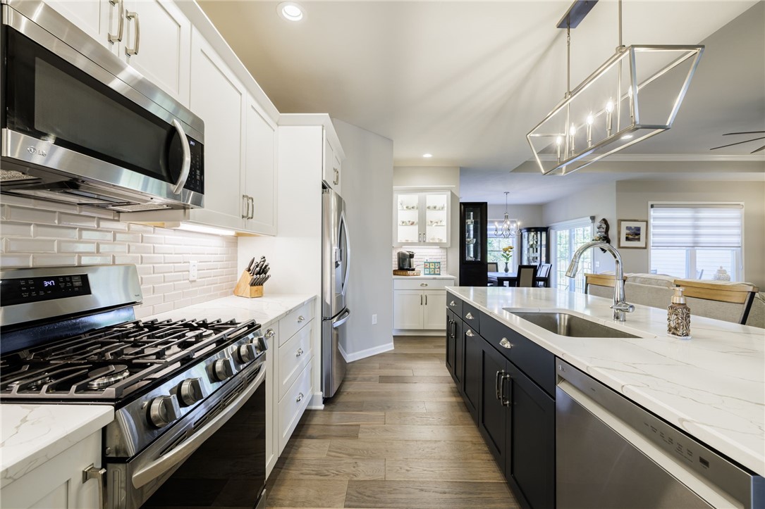 84 Autumn Leaf Trail Webster, NY 14580 - Photo 9 of 34