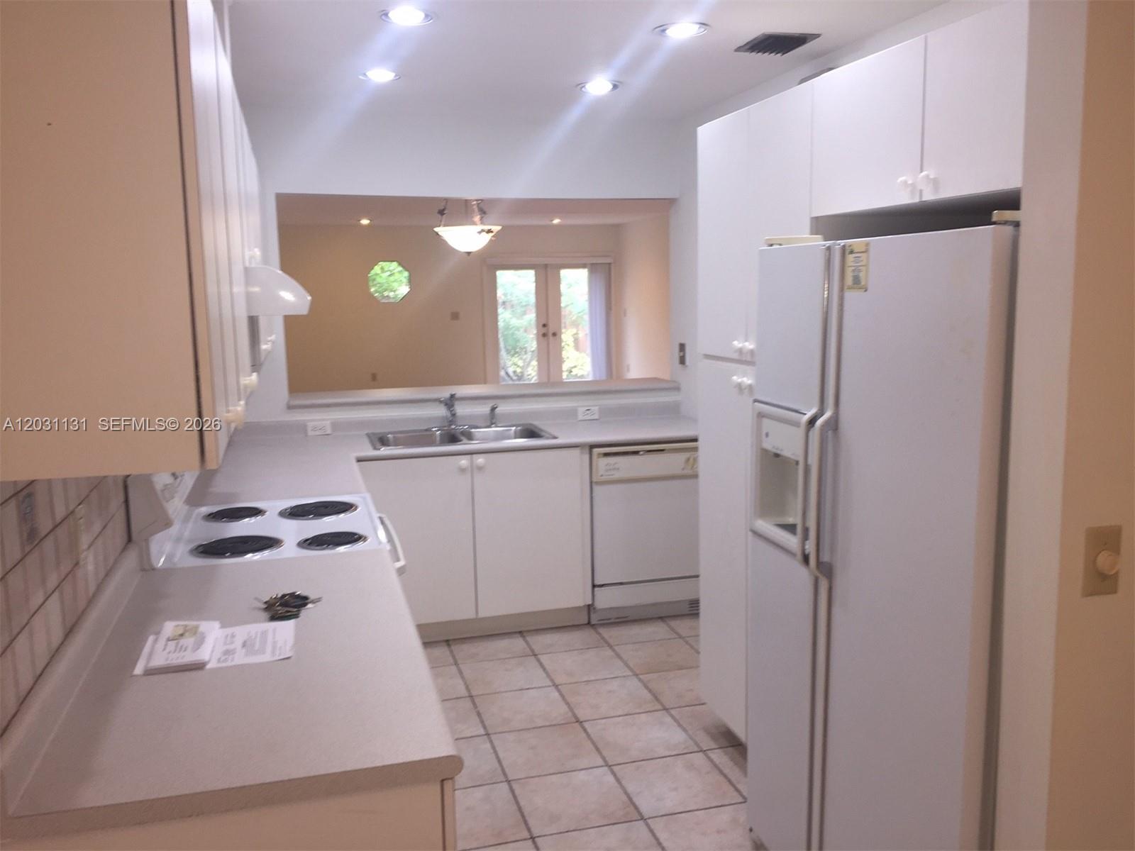 11449 Southwest 84th Lane Miami, FL 33173 - Photo 16 of 35