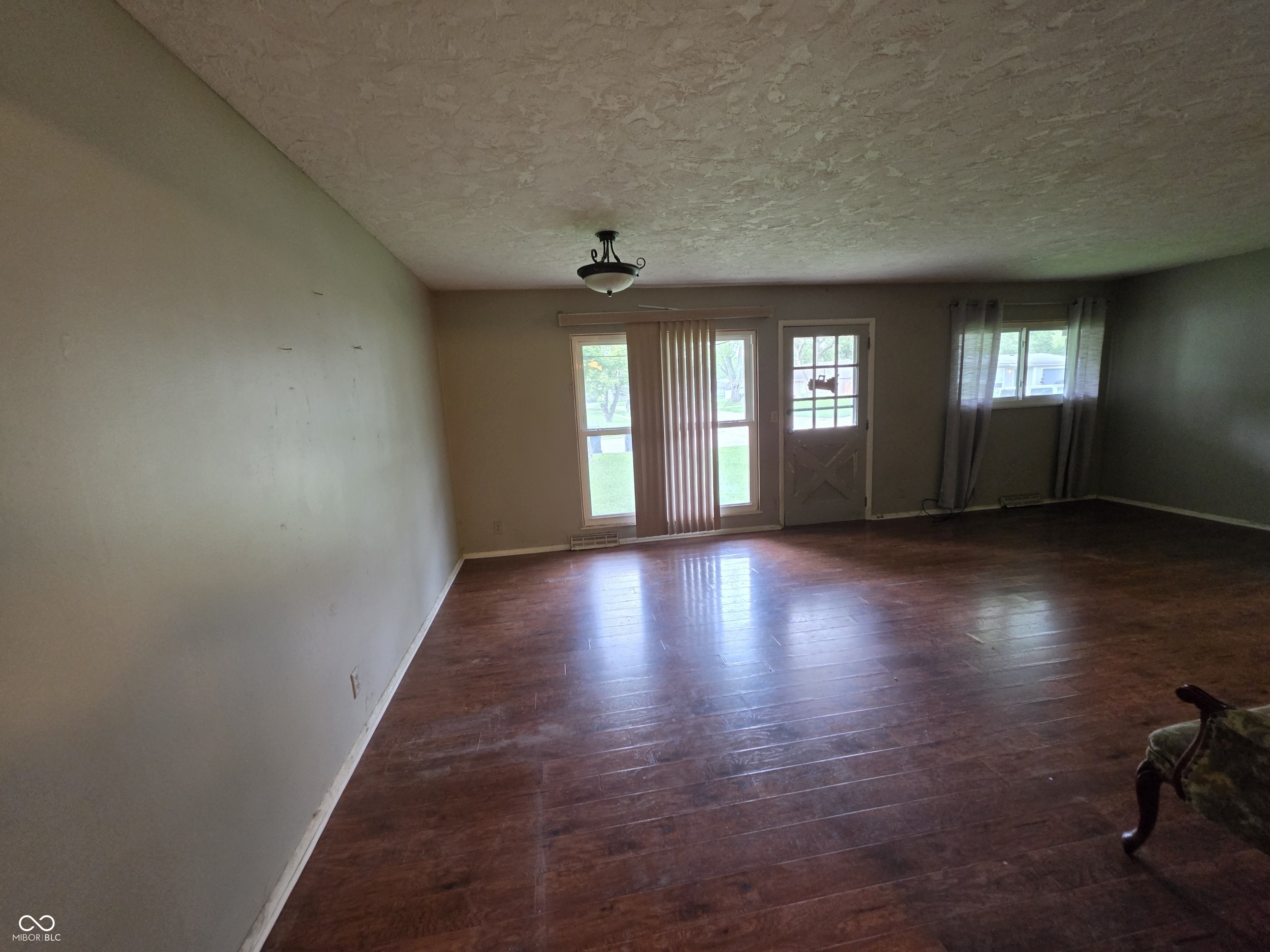2403 Bramble Way Anderson, IN 46011 - Photo 3 of 8