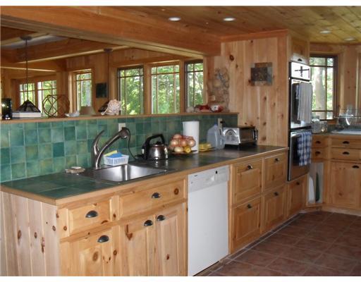 349 Bald Head Road Arrowsic, ME 04530 - Photo 8 of 19 Kitchen.
