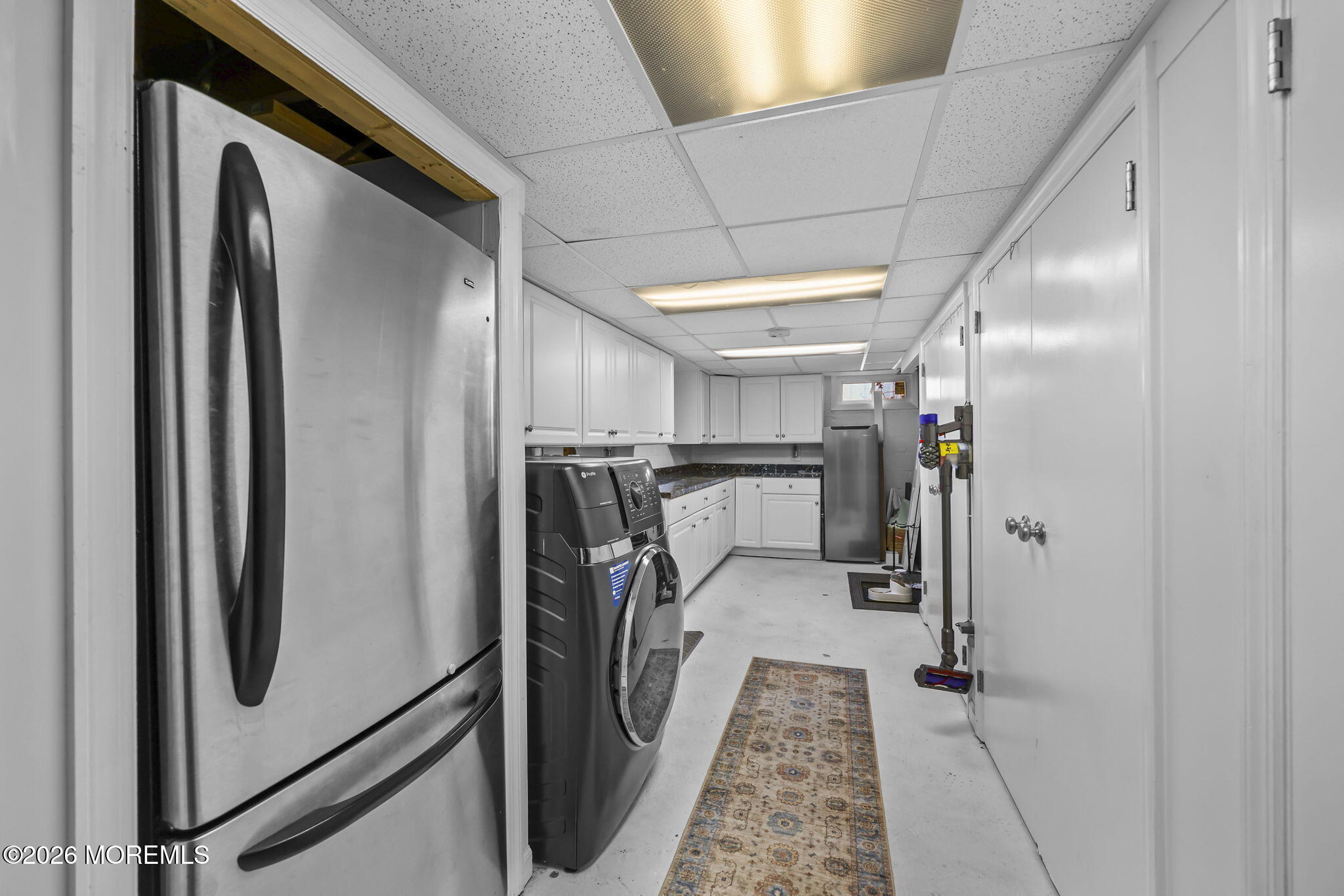 350 E Road Belford, NJ 07718 - Photo 28 of 49 .