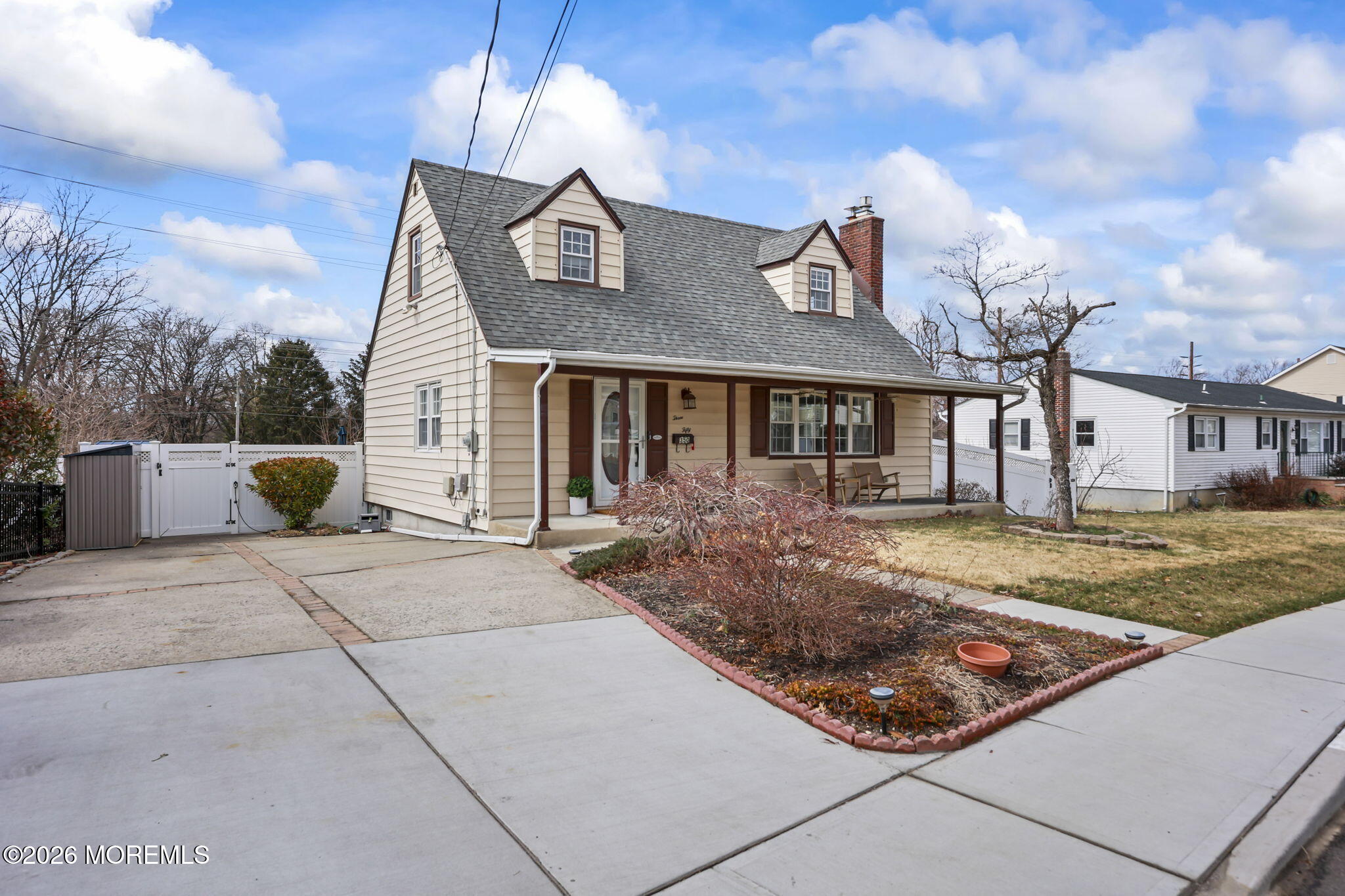 350 E Road Belford, NJ 07718 - Photo 35 of 49 .