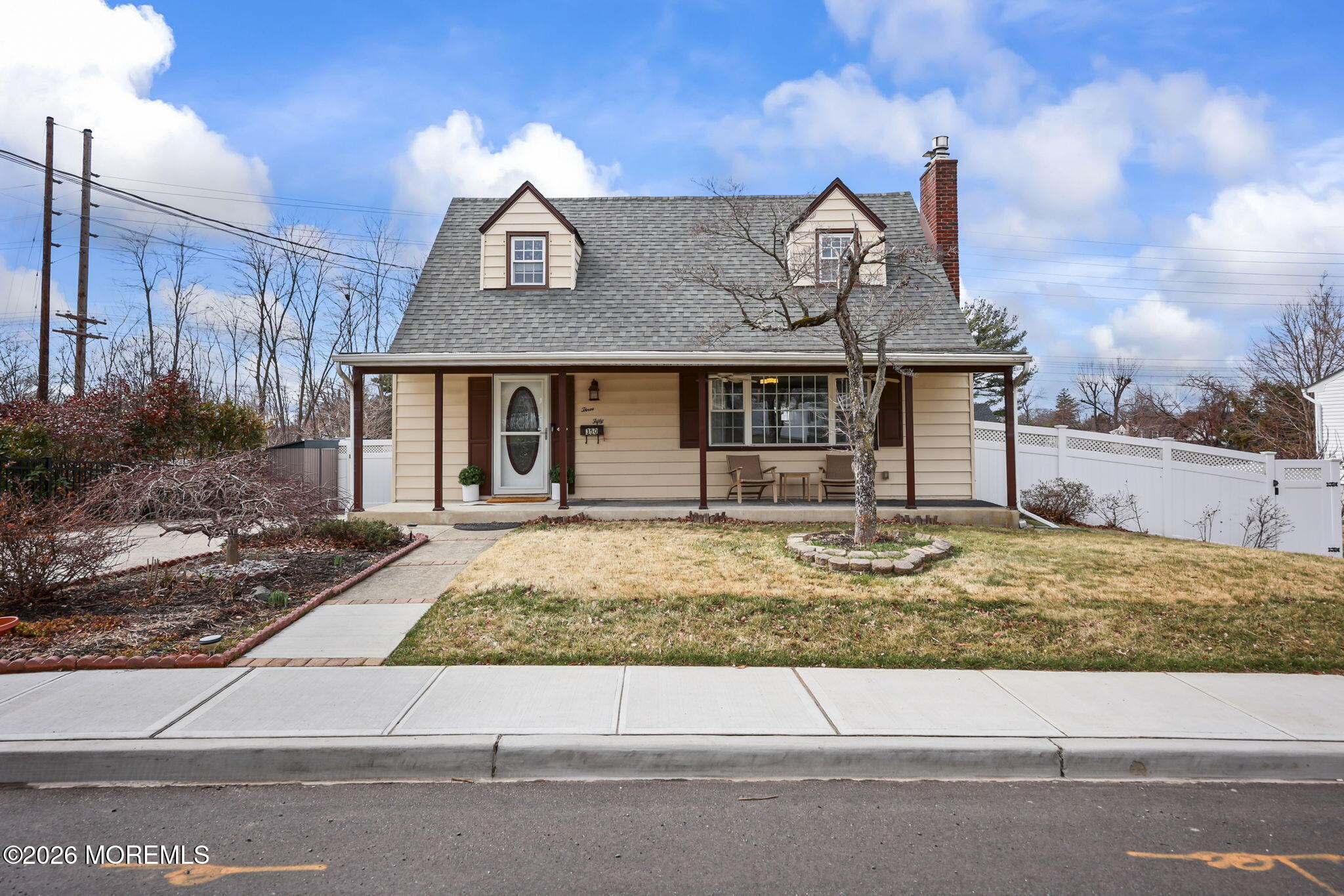 350 E Road Belford, NJ 07718 - Photo 37 of 49 .