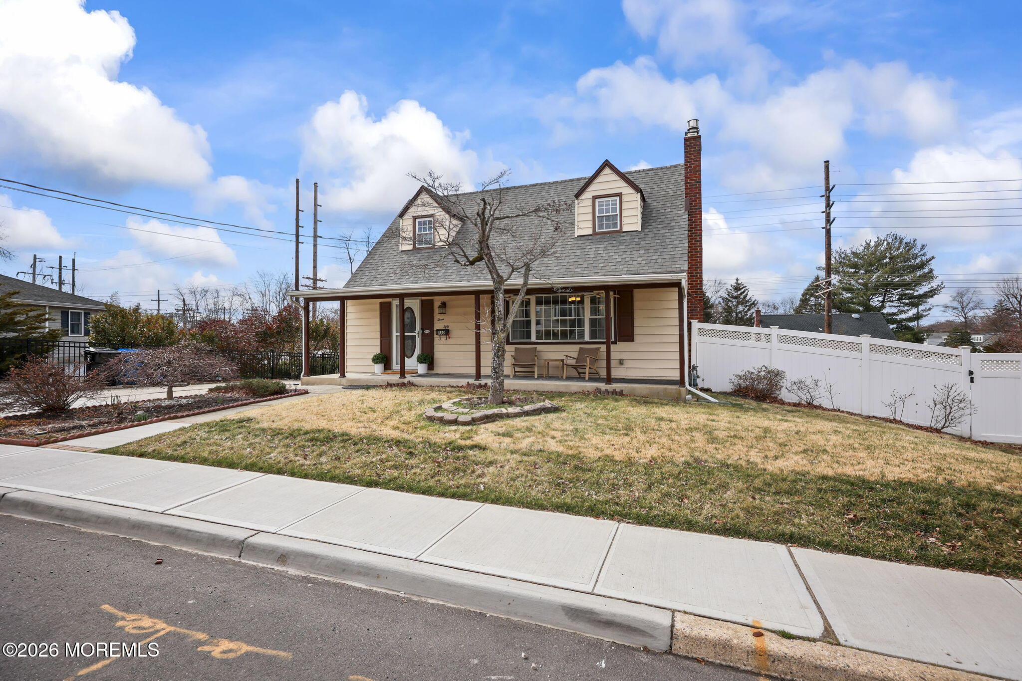 350 E Road Belford, NJ 07718 - Photo 38 of 49 .